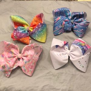 Large JoJo bows!